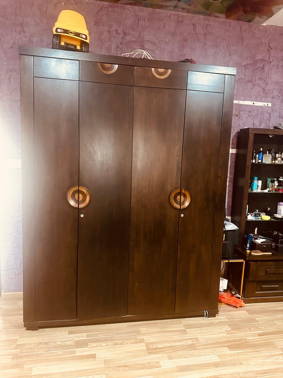 Antique & vintage pieces — Selling Used & Antique Furniture in Hyderabad