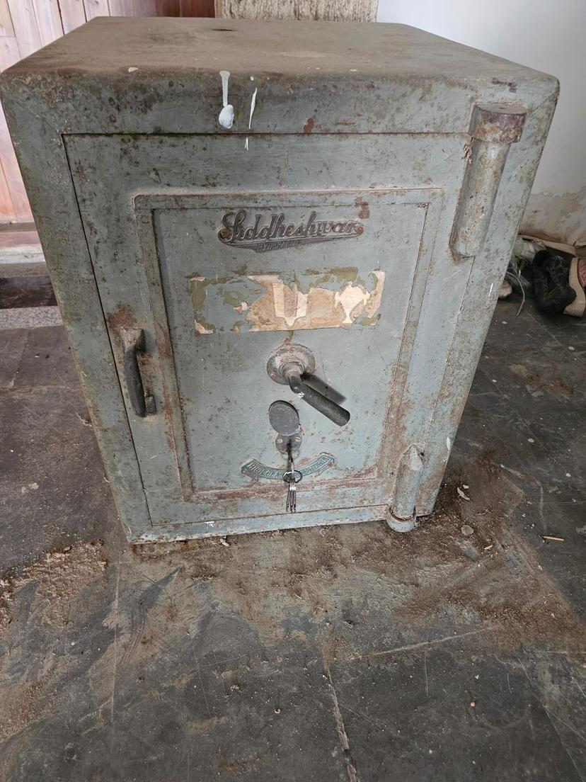 Furniture buyers in Hyderabad - fun15